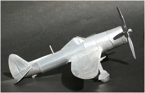 Bob Penikas' Soda can P-47 Thunderbolt
